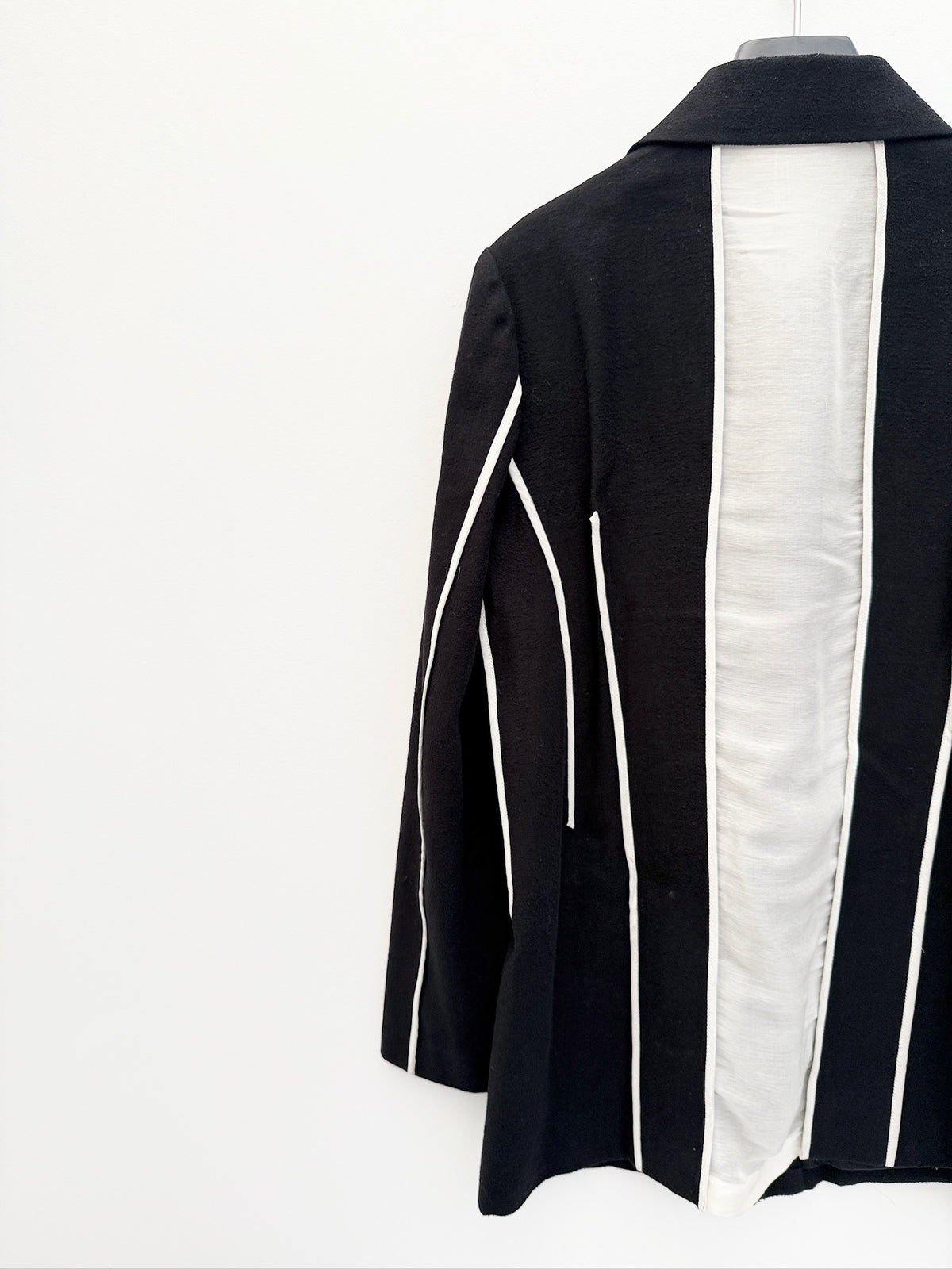 Yohji Yamamoto 2009FW Runway Contrast-Piped Coat