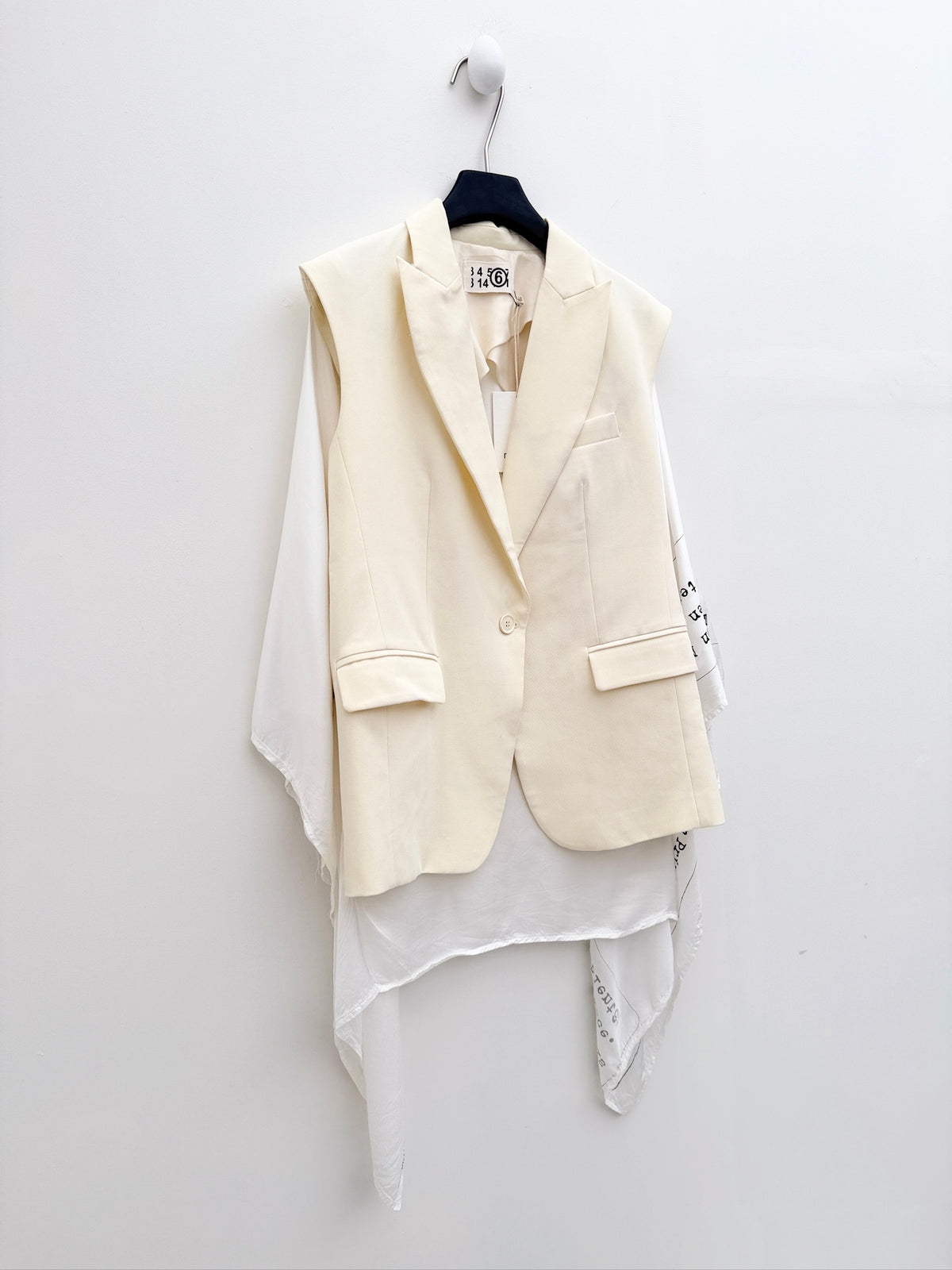 Maison Margiela MM6 2021SS Draped Sleeveless Blazer