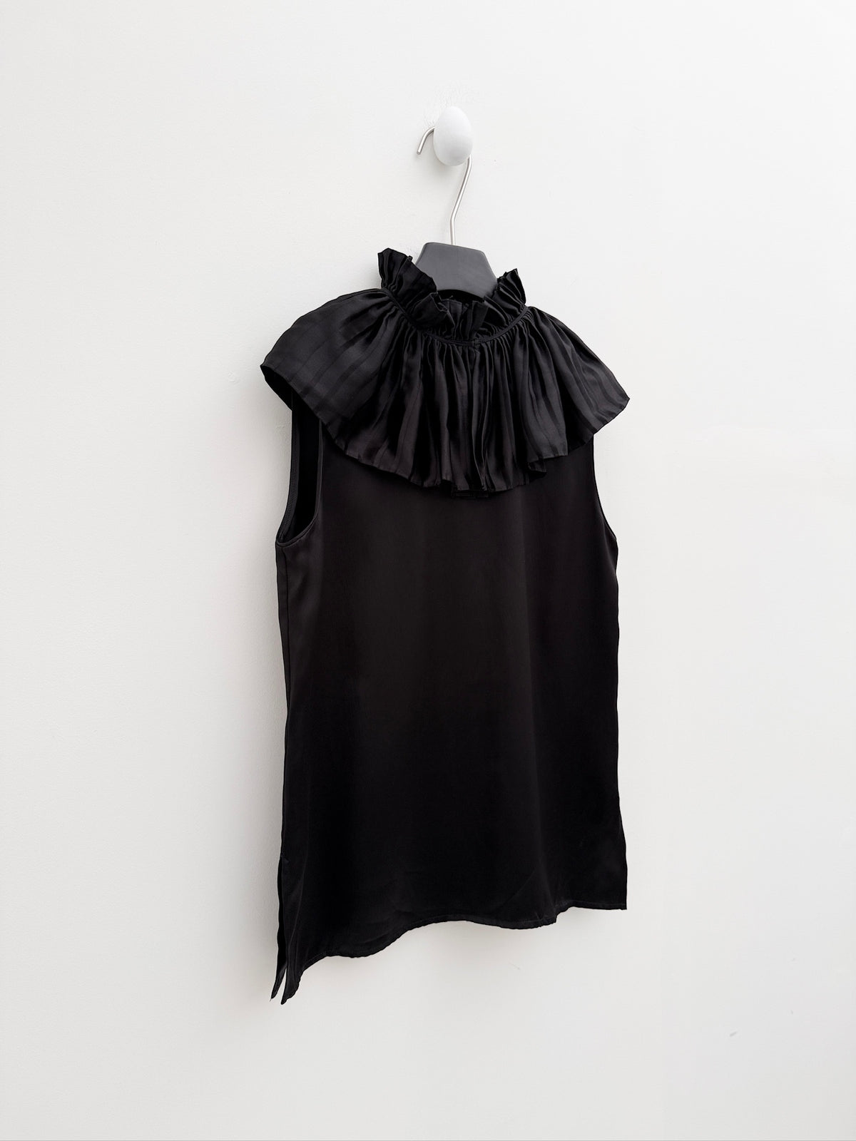 Loewe Pleated Ruffle Collar Sleeveless Top