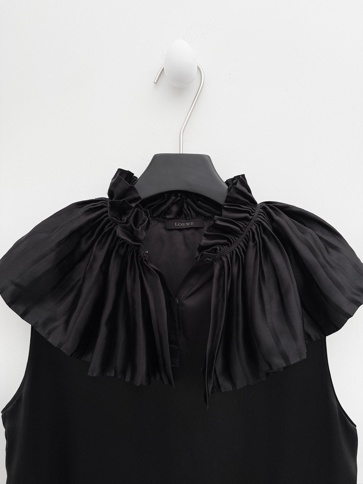 Loewe Pleated Ruffle Collar Sleeveless Top