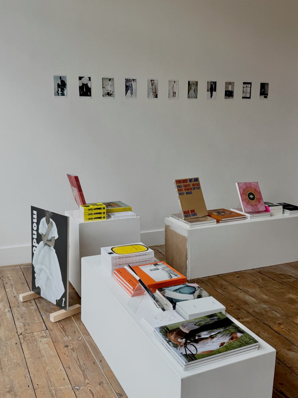 Mondō Archive × Tenderbooks Pop-up Showroom, Espacio Gallery. View 2 of 5.